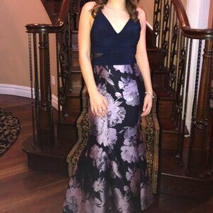 Xscape Size 6 prom dress.